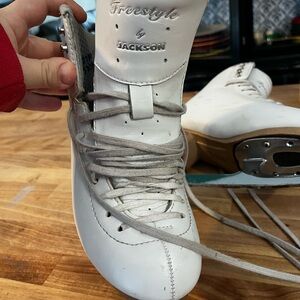 Jackson freestyle skates